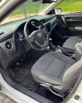 Toyota Corolla cena 47000 przebieg: 164922, rok produkcji 2017 z Tarczyn małe 37